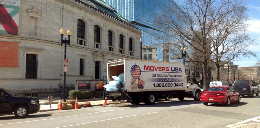 How to Prepare Yourself and Your Co-workers for Stress-free Commercial Moving