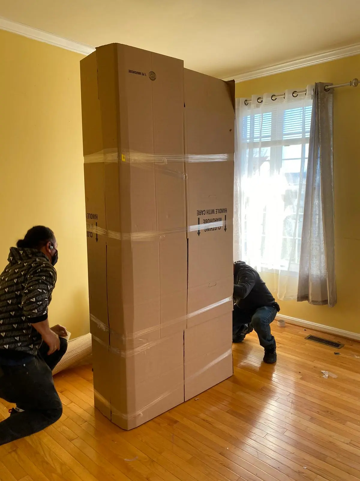 Calculating Tips for Moving Companies